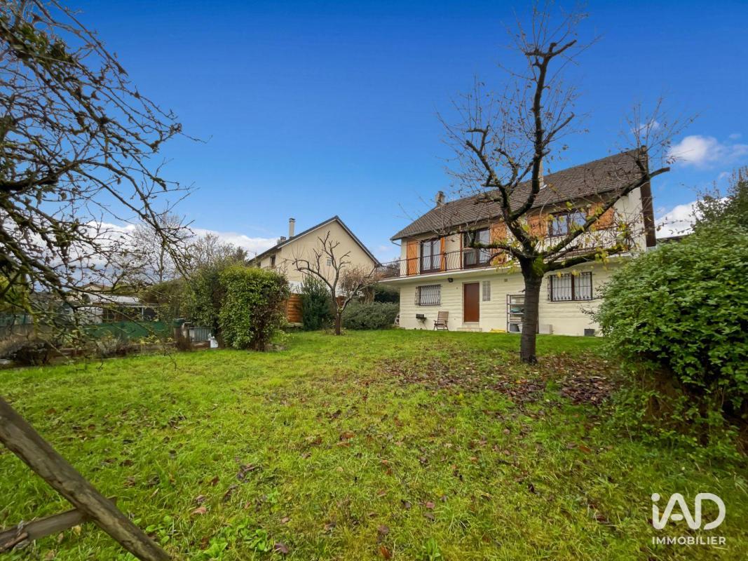 Maison 8 Pièce(s) Coubron