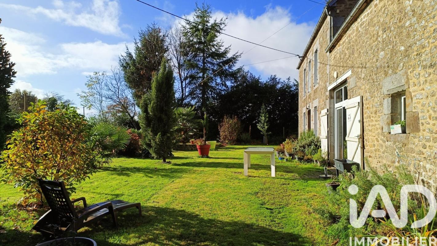 Maison 7 Pièce(s) La Trinité