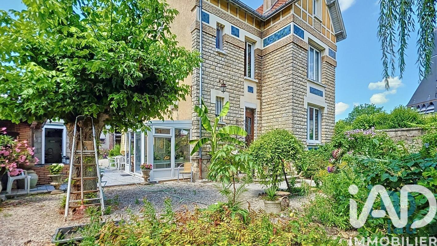 Maison 7 Pièce(s) Châtres