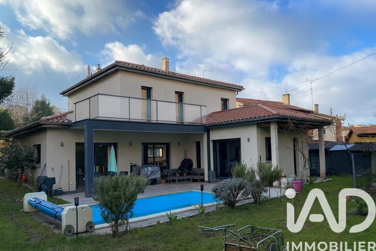 Maison 7 Pièce(s) Saint-Étienne