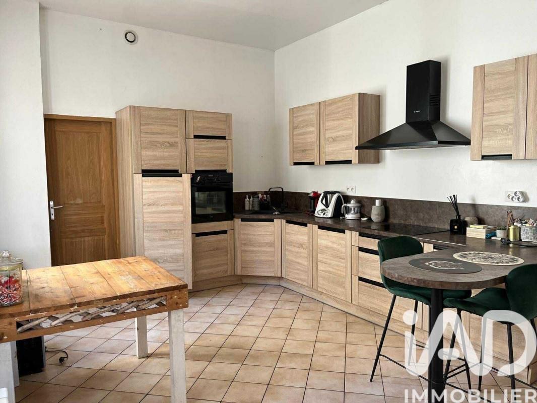 Maison de ville 7 Pièce(s) Pernes