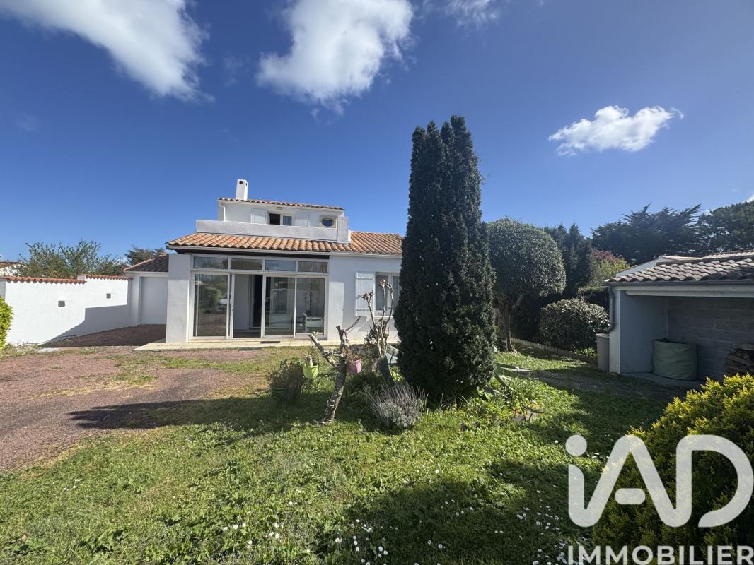 Maison 5 Pièce(s) La Brée-les-Bains