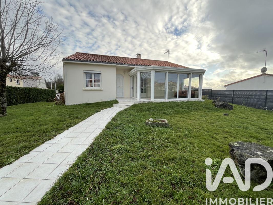 Maison 5 Pièce(s) Pouzauges