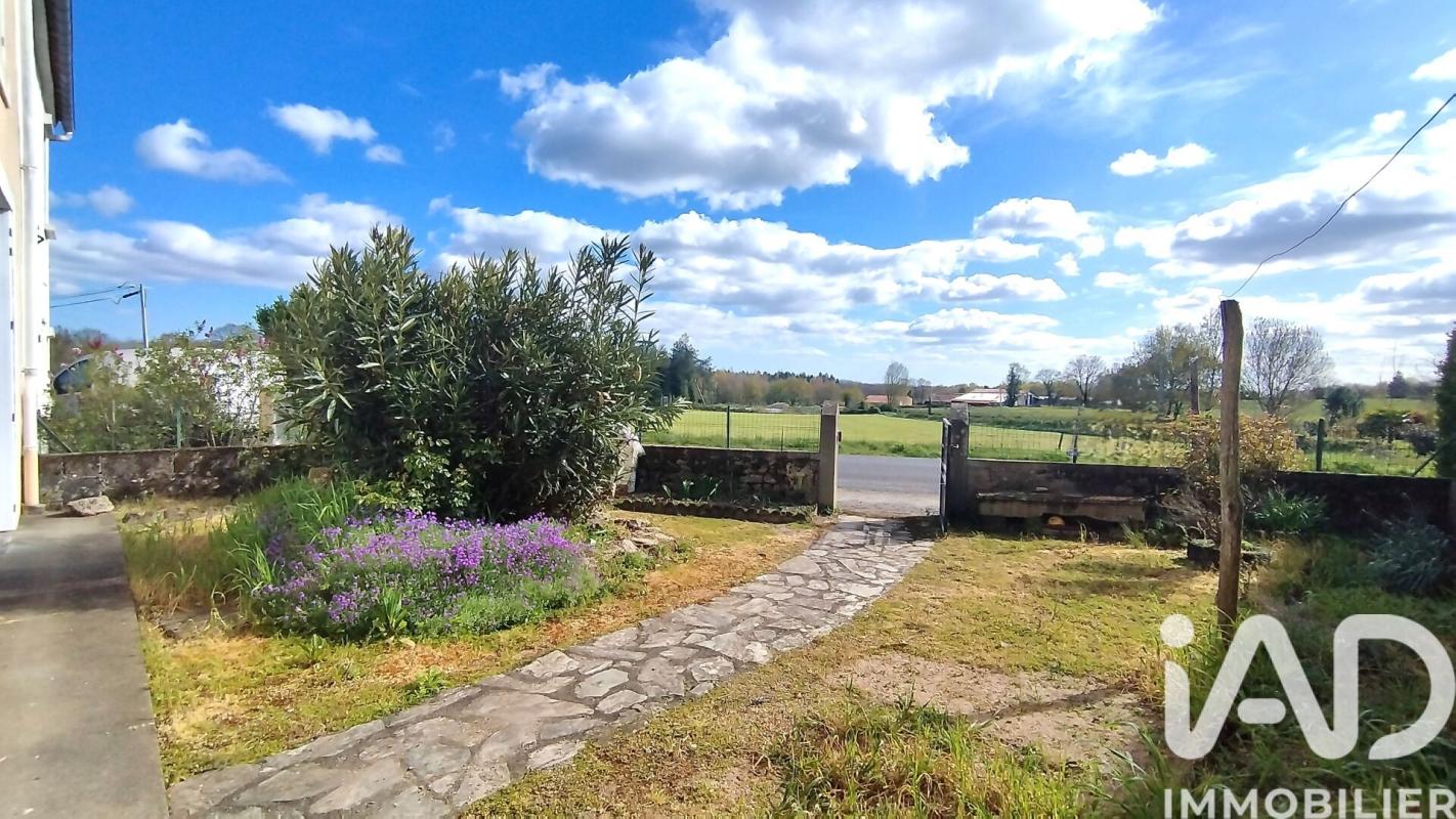 Maison 3 Pièce(s) Saint-Cyr-des-Gâts