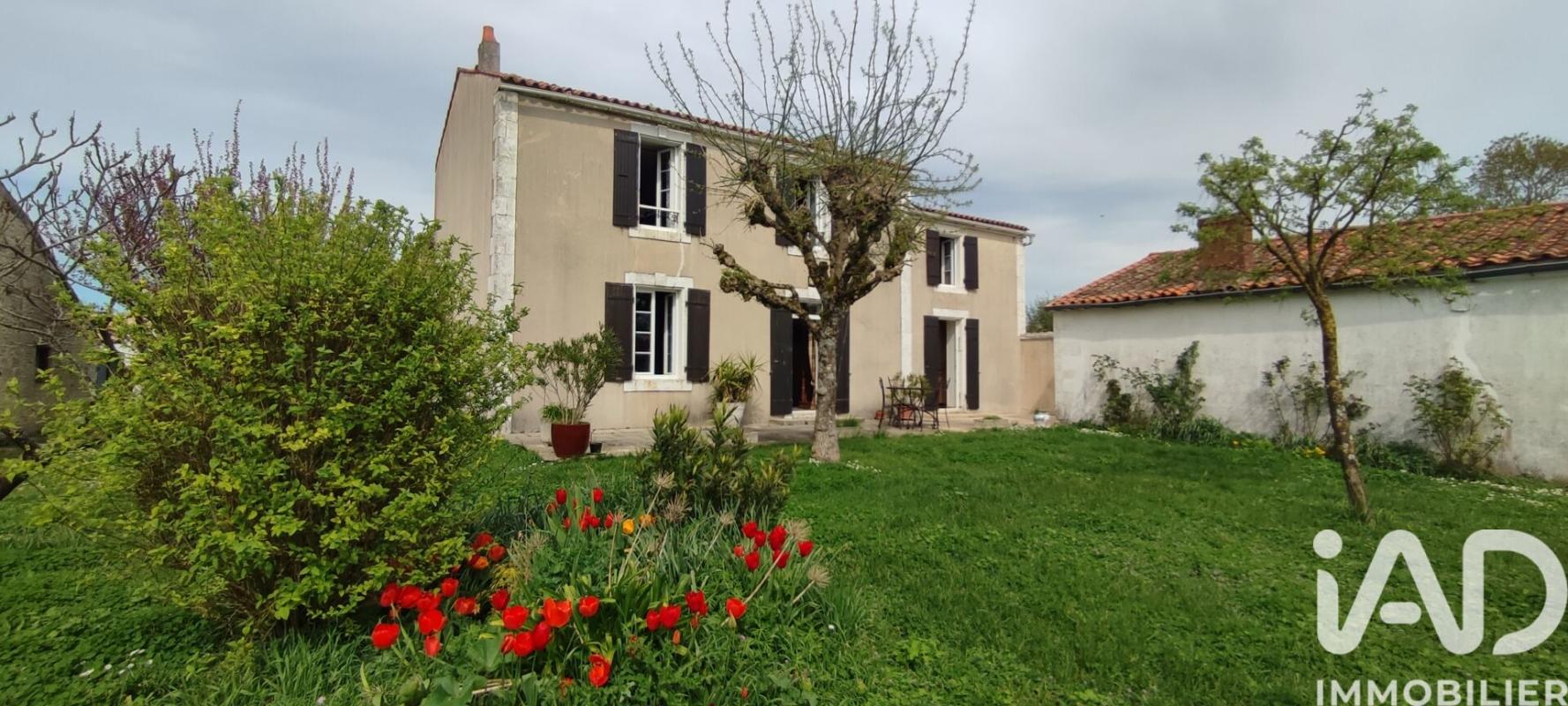 Maison de village 7 Pièce(s) Saint-Médard-d'Aunis