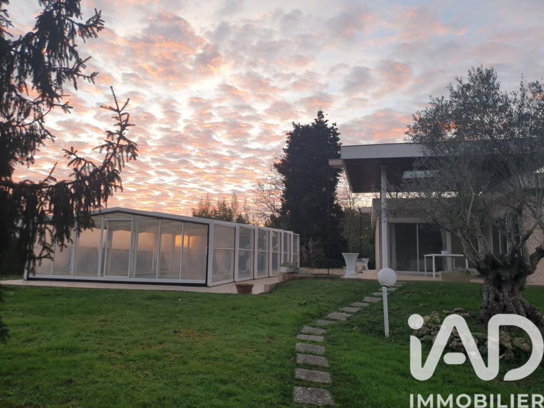 Maison d'architecte 5 Pièce(s) Boé