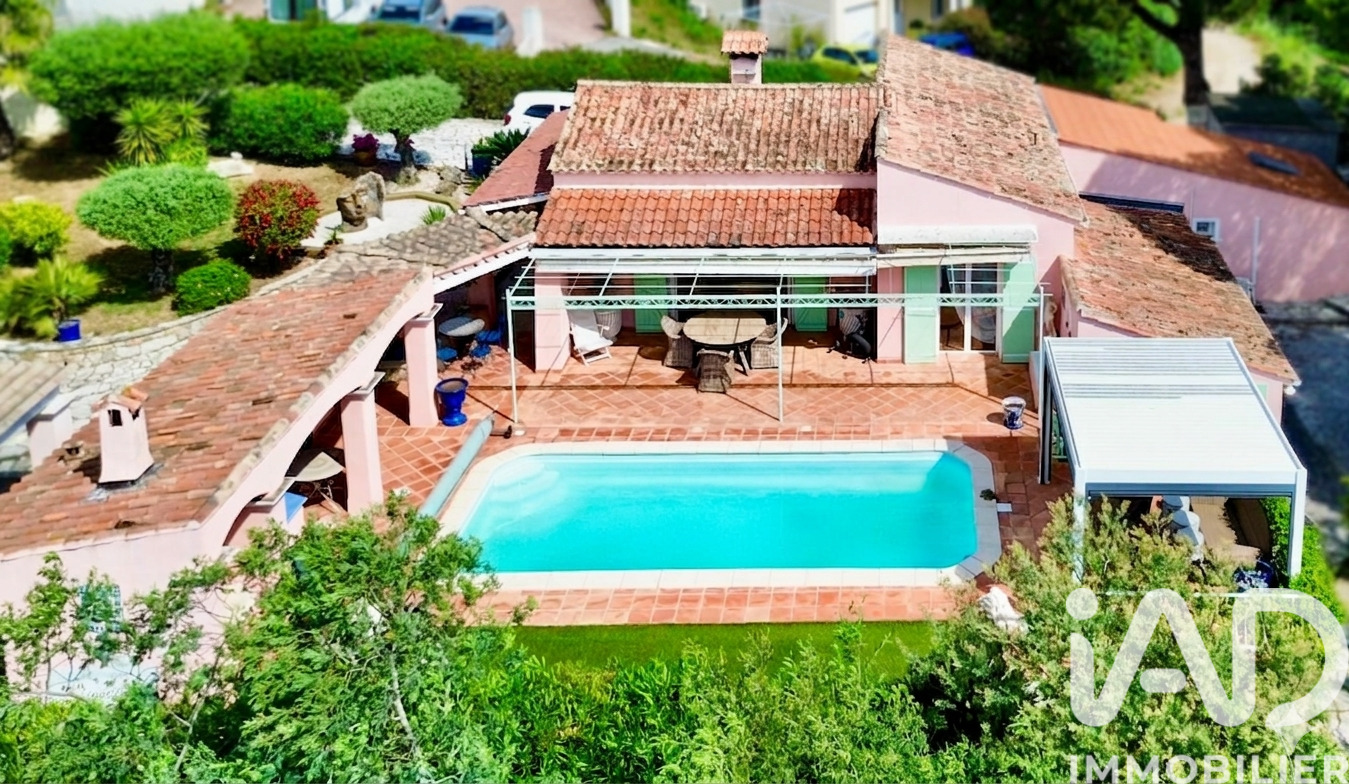 Maison traditionnelle 4 Pièce(s) Les Issambres