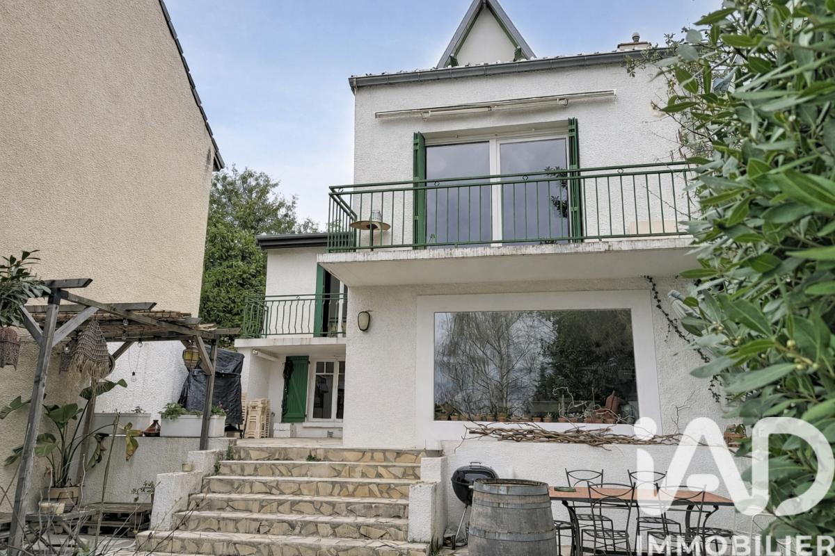 Maison 7 Pièce(s) Vaux-sur-Seine