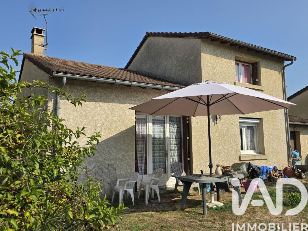 Maison de village 4 Pièce(s) Bretenoux