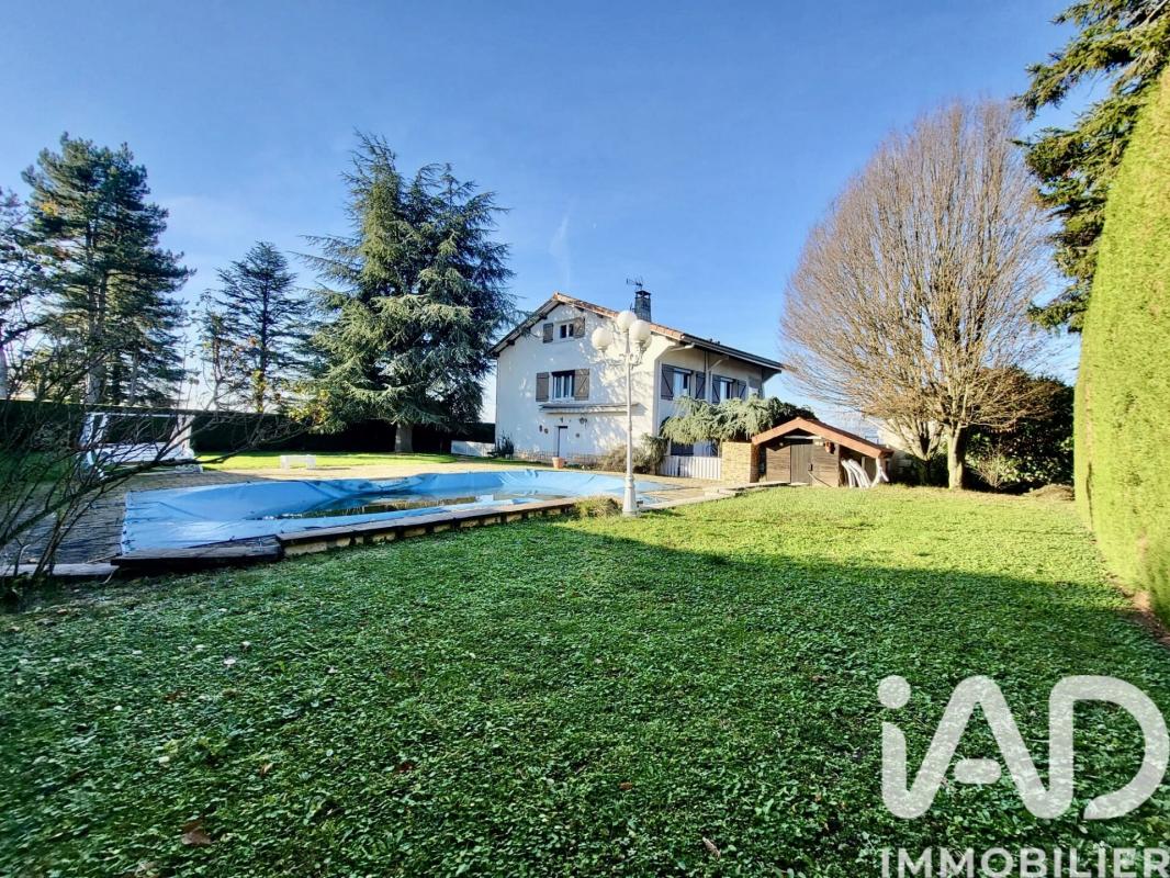 Maison traditionnelle 7 Pièce(s) Saint-Bonnet-les-Oules