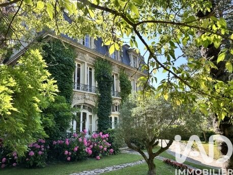 Demeure 9 Pièce(s) Coutances