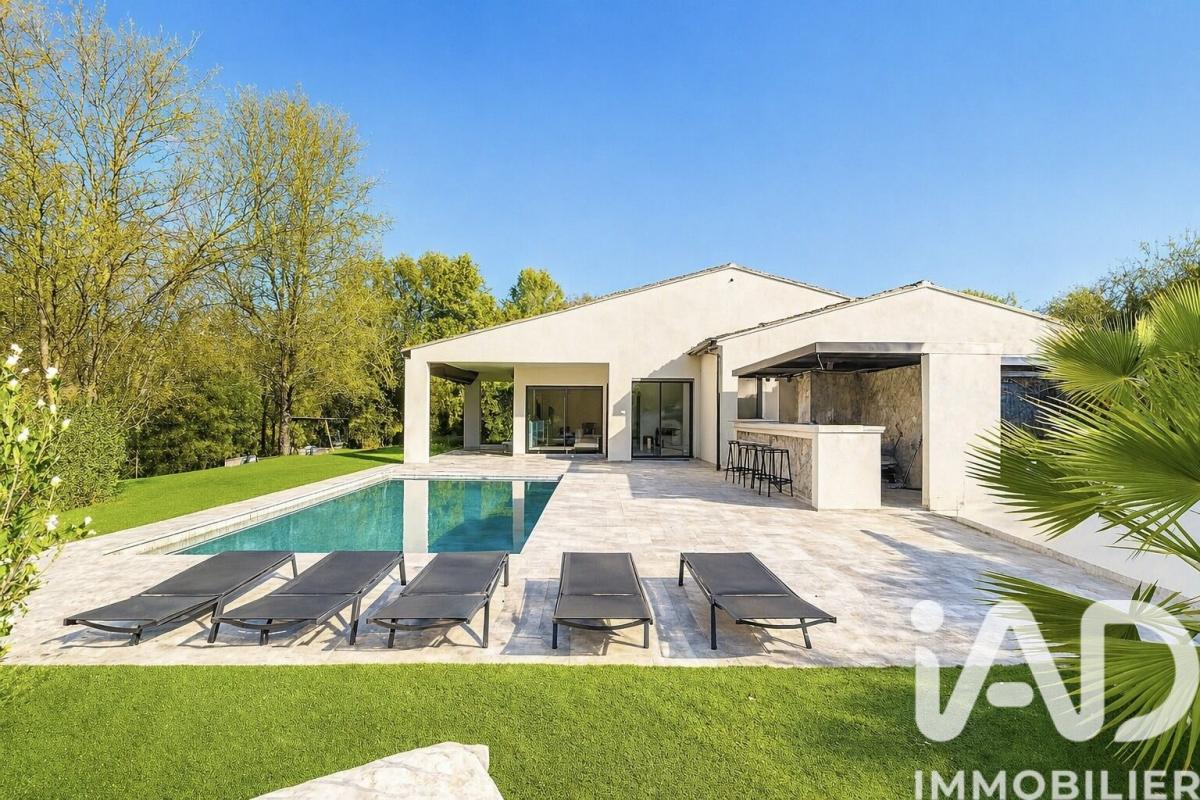 Villa 5 Pièce(s) Roquefort-les-Pins