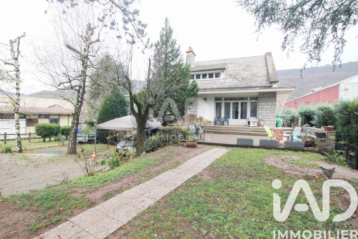 Maison 7 Pièce(s) Saint-Affrique