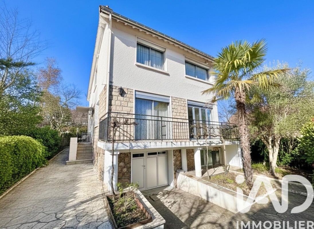 Maison 6 Pièce(s) Verrières-le-Buisson