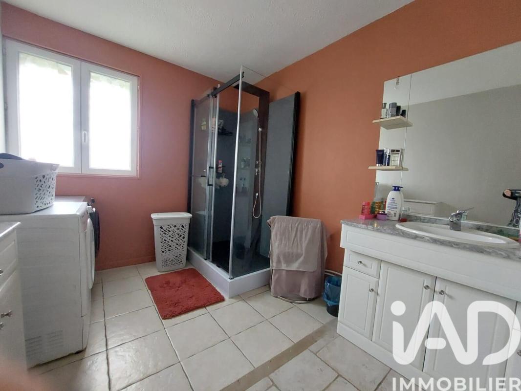 Maison 4 Pièce(s) Commentry - Photo 5