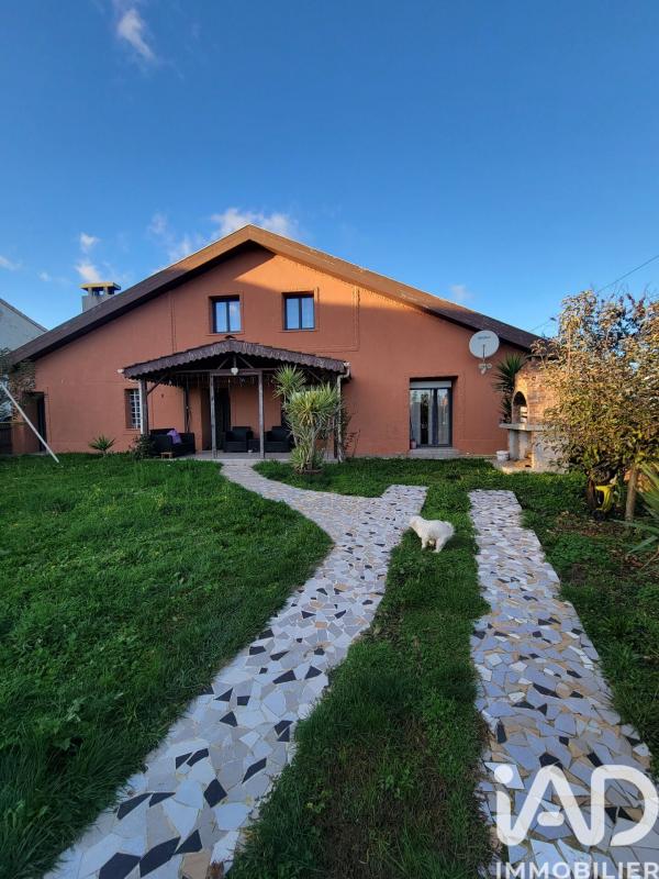 Maison 8 Pièce(s) Tauriac