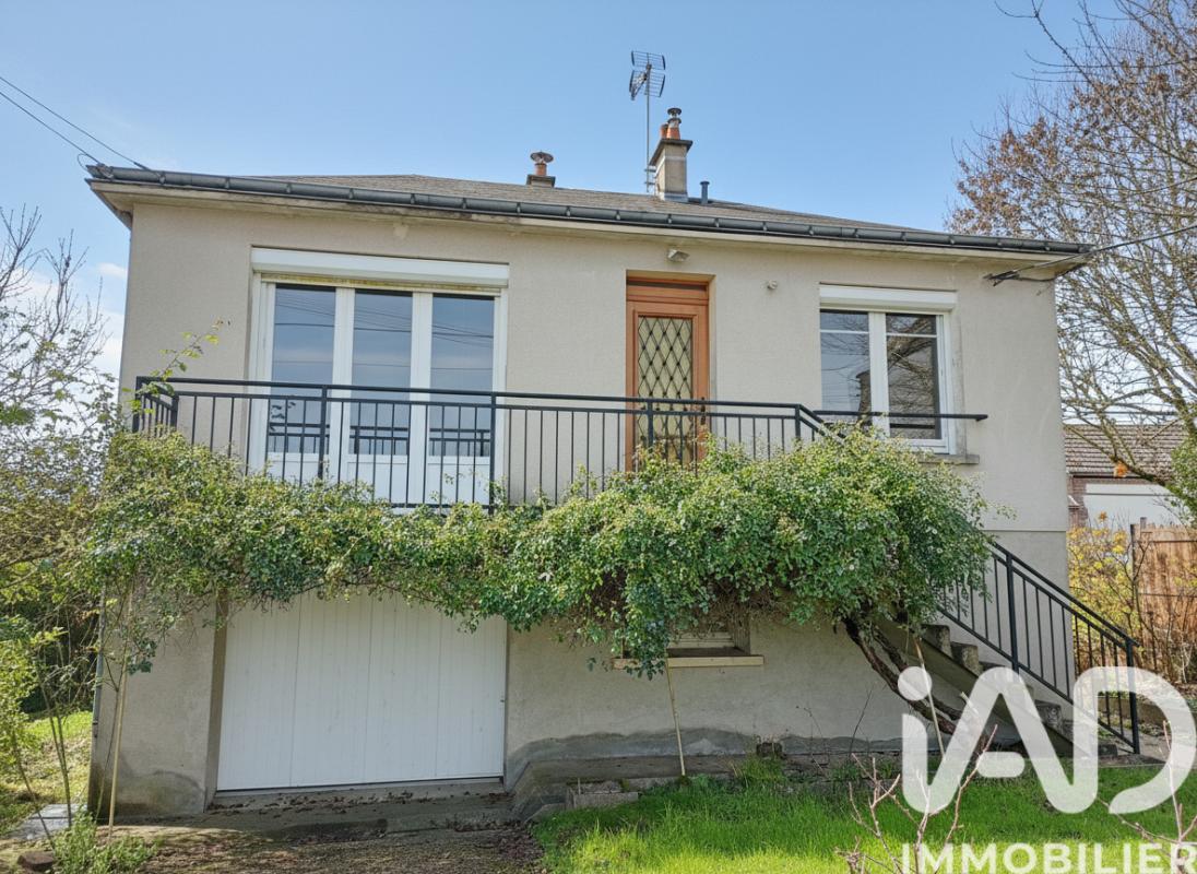 Maison 4 Pièce(s) Château-Renault