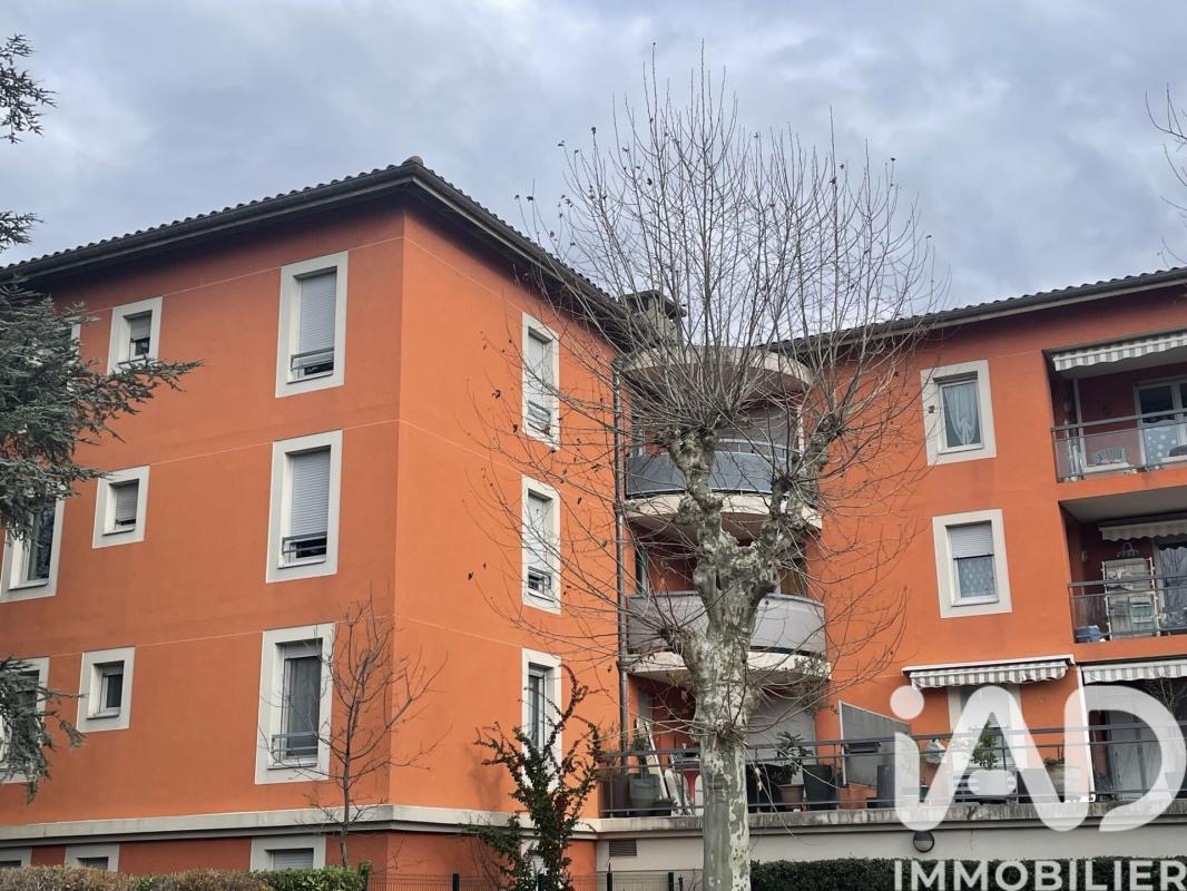 Appartement 2 Pièce(s) Décines-Charpieu