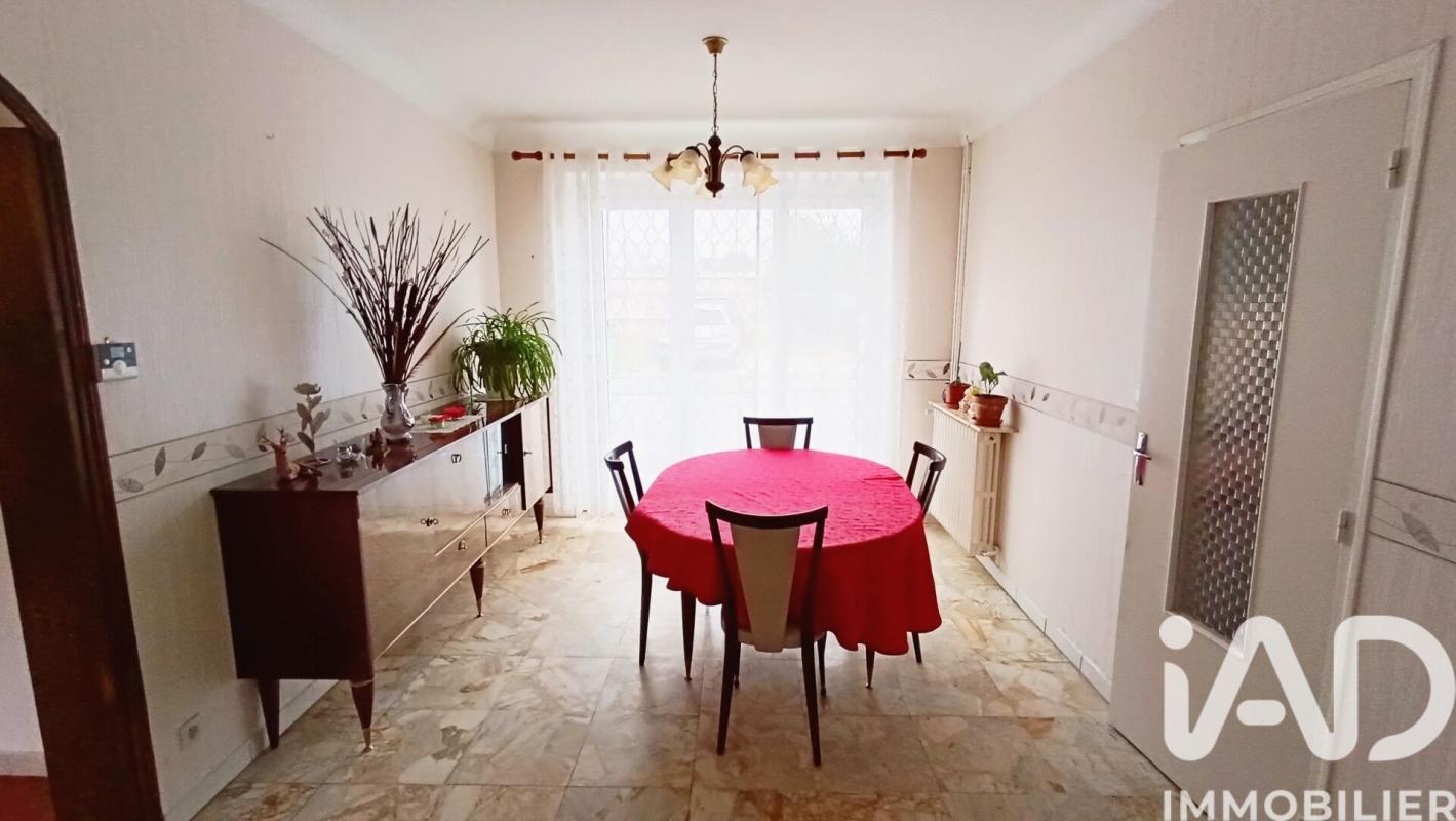 Maison 5 Pièce(s) Villedieu-sur-Indre