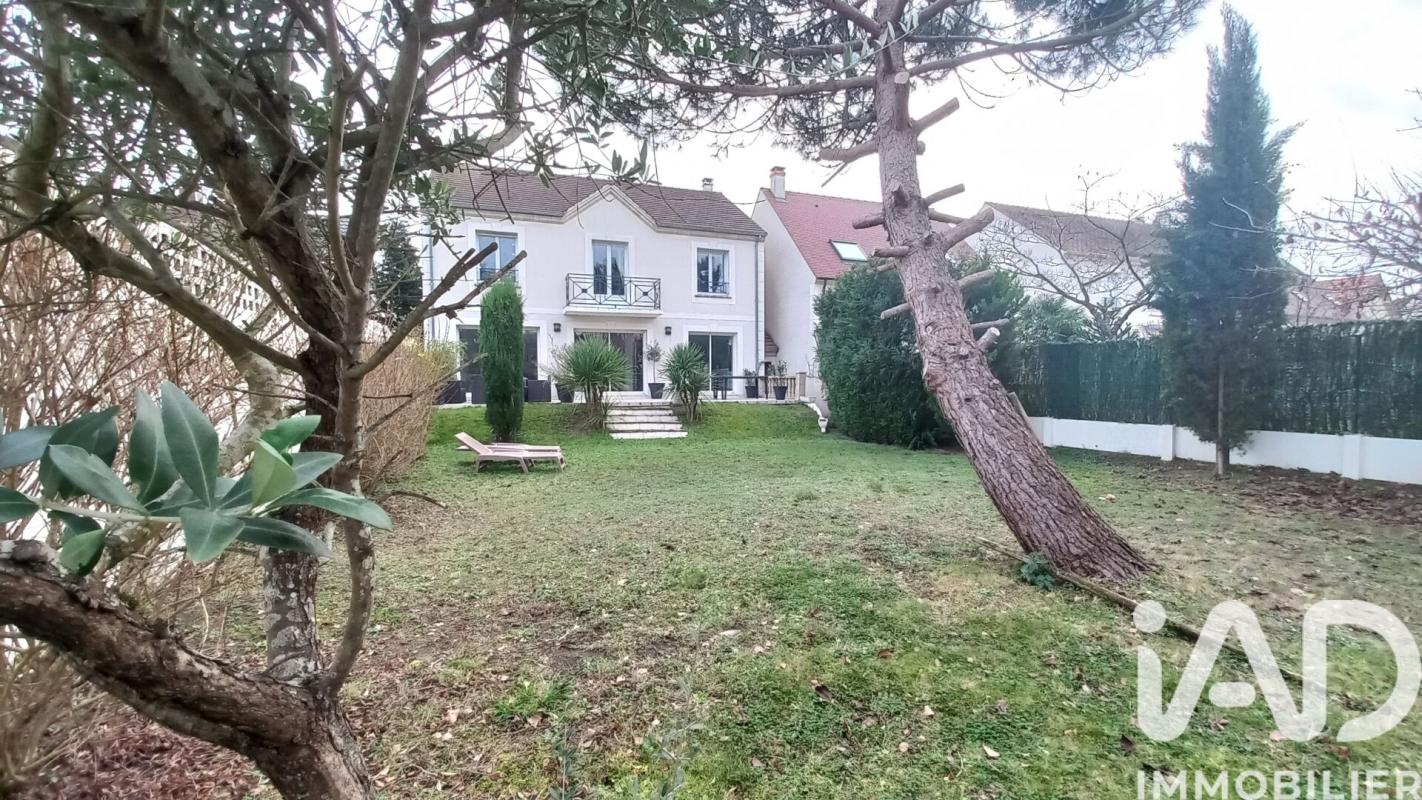 Maison 7 Pièce(s) Champs-sur-Marne