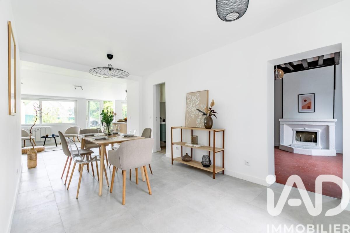 Maison 8 Pièce(s) Pierrefonds