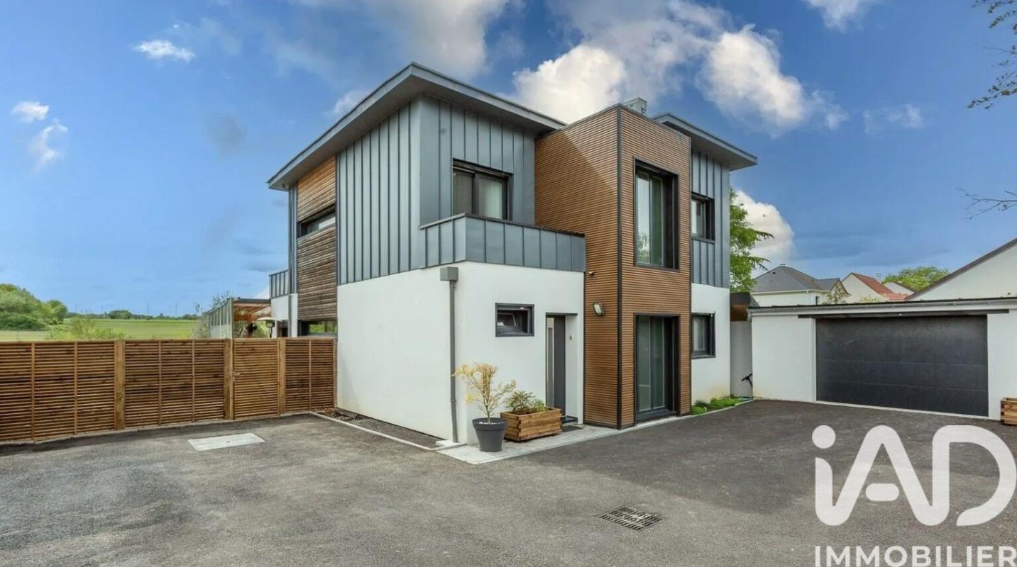 Maison 8 Pièce(s) Brétigny-sur-Orge