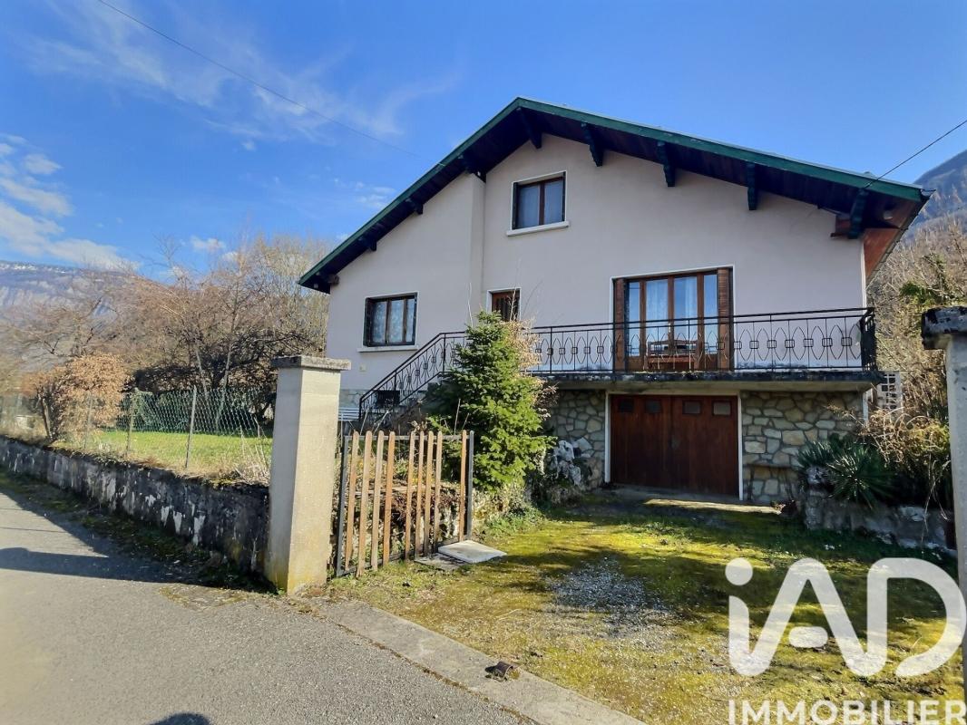 Maison 5 Pièce(s) Rovon