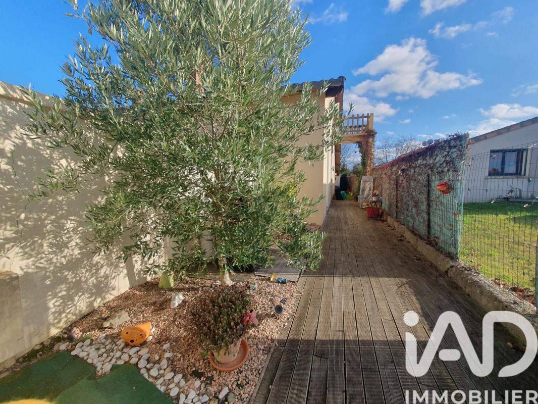 Maison 4 Pièce(s) Roquettes