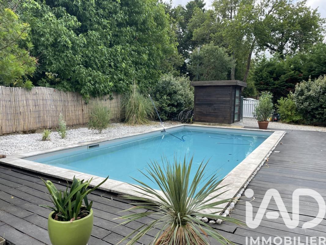 Maison 8 Pièce(s) Messanges