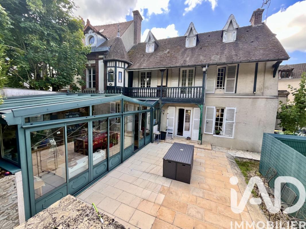 Maison 7 Pièce(s) Luzarches