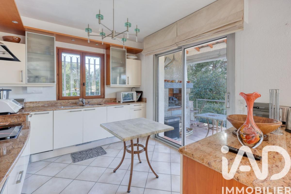 Maison 7 Pièce(s) Sanary-sur-Mer - Photo 10