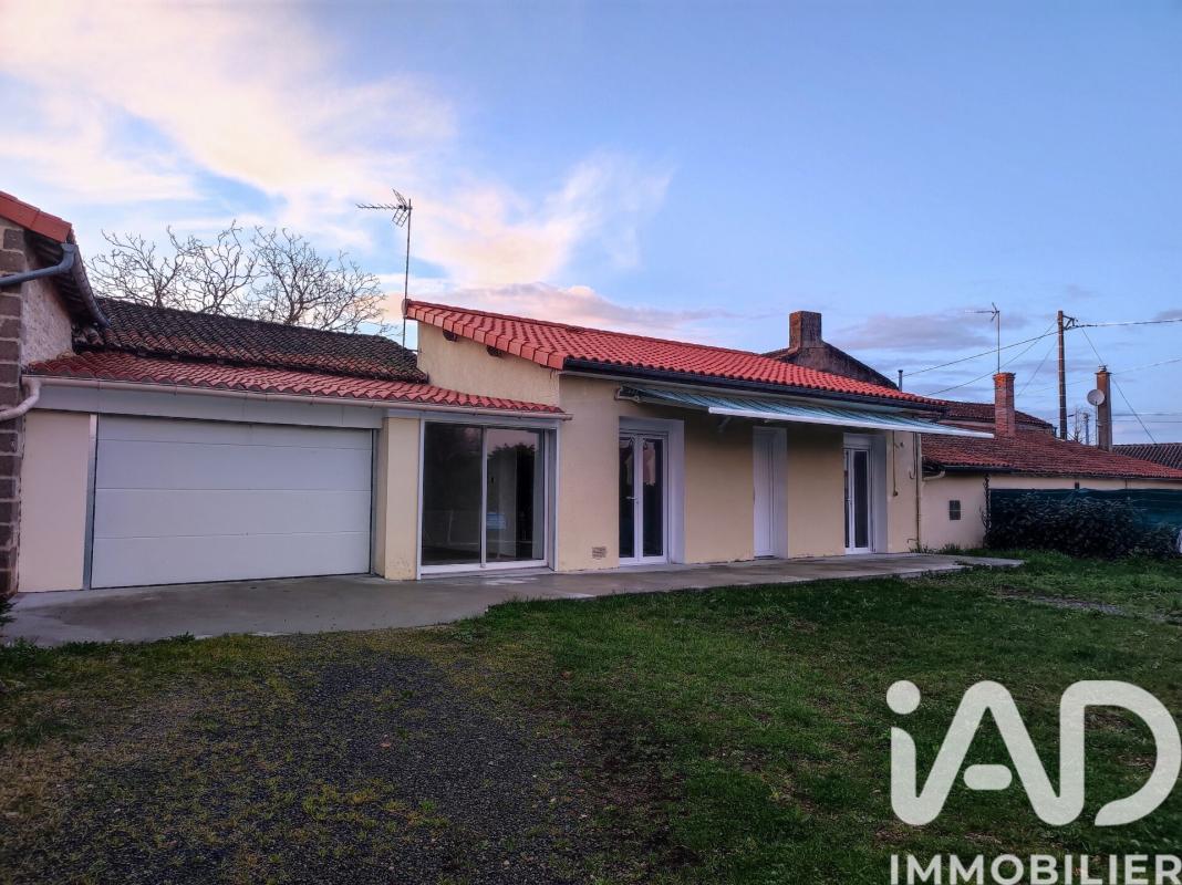 Maison 3 Pièce(s) Angliers