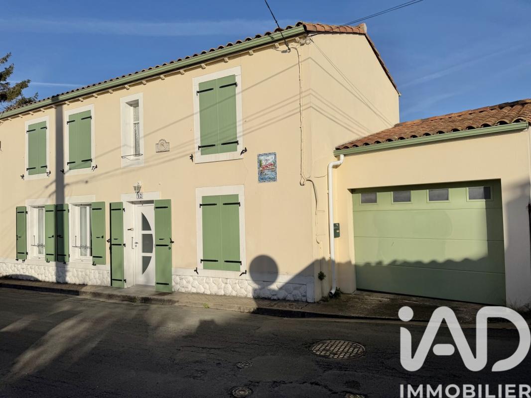 Maison 4 Pièce(s) Courçon