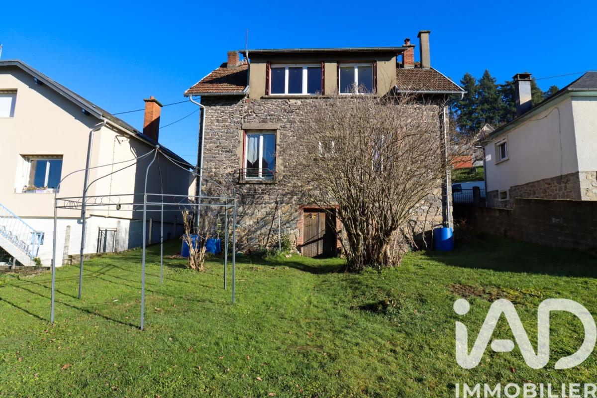 Maison 6 Pièce(s) Ussel