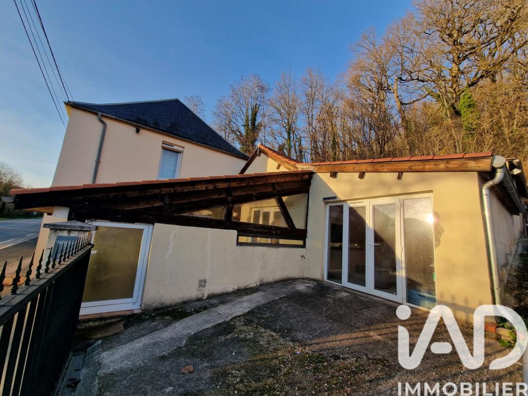 Maison 5 Pièce(s) Le Lardin-Saint-Lazare