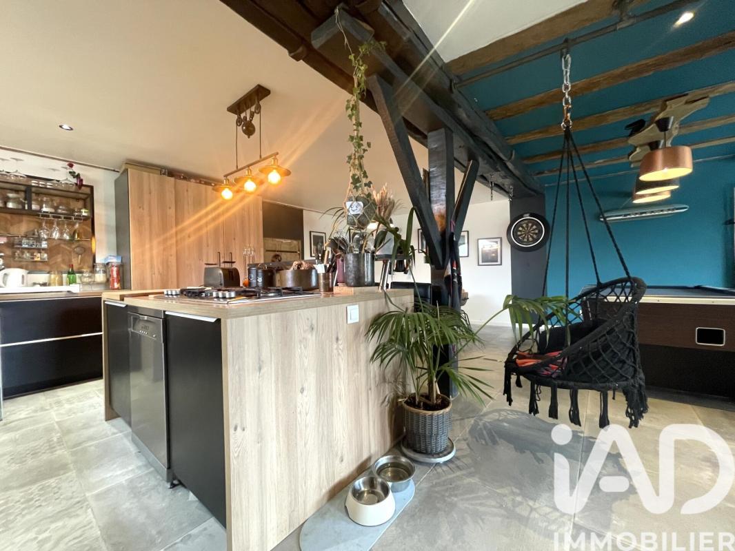 Maison 8 Pièce(s) Montainville