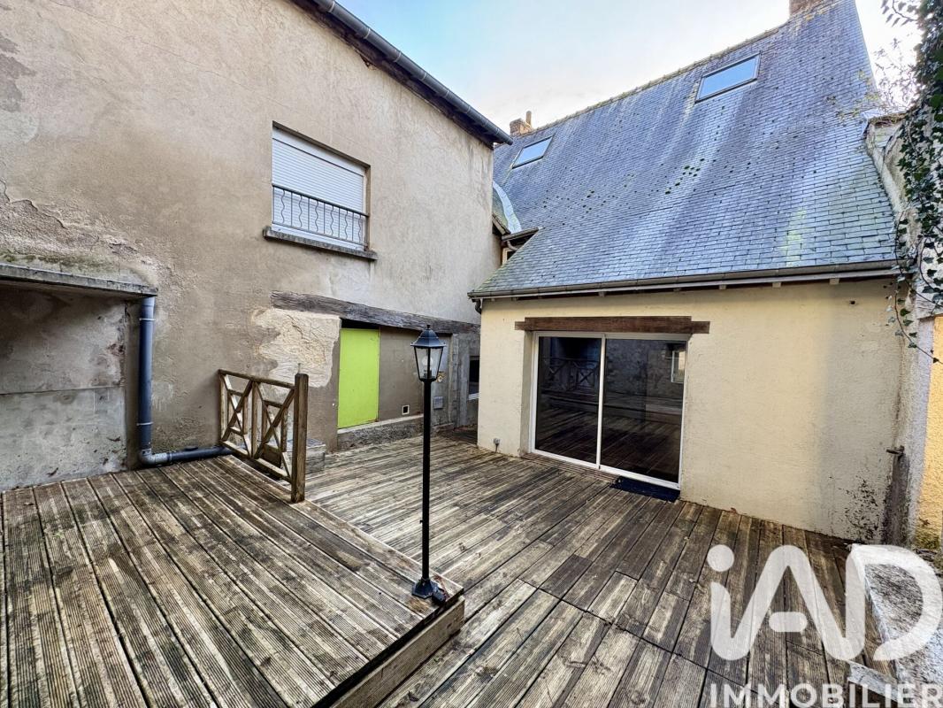 Maison de ville 6 Pièce(s) Château-Renault