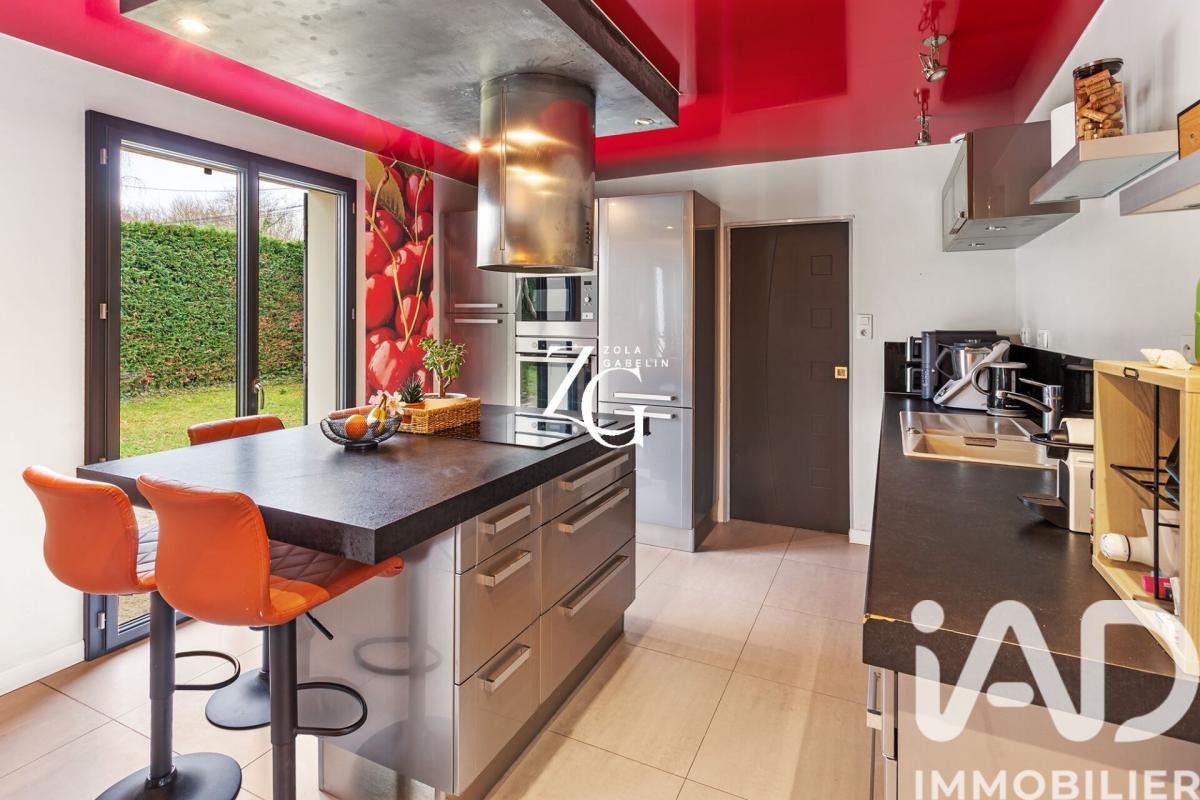 Maison 5 Pièce(s) Saint-Étienne-de-Montluc