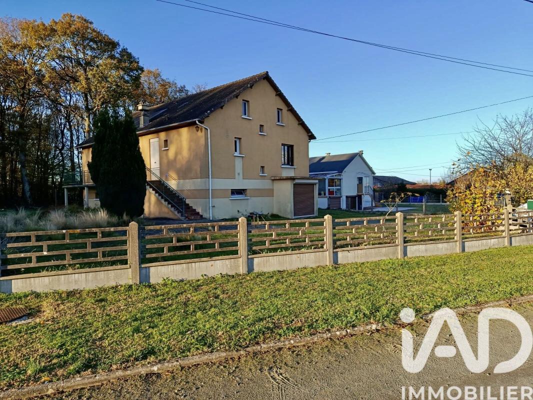 Maison 5 Pièce(s) Savigné-l'Évêque