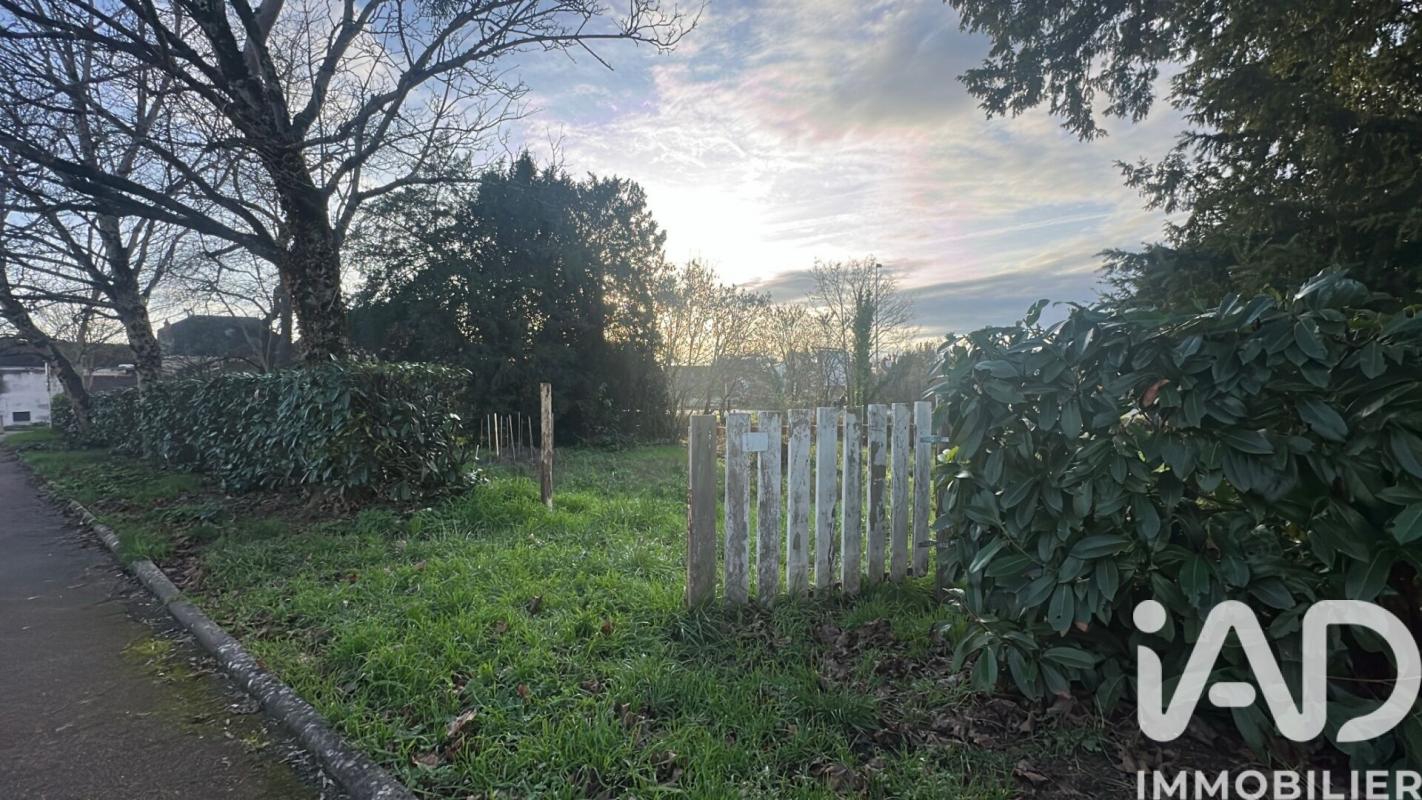 Terrain  Châtellerault