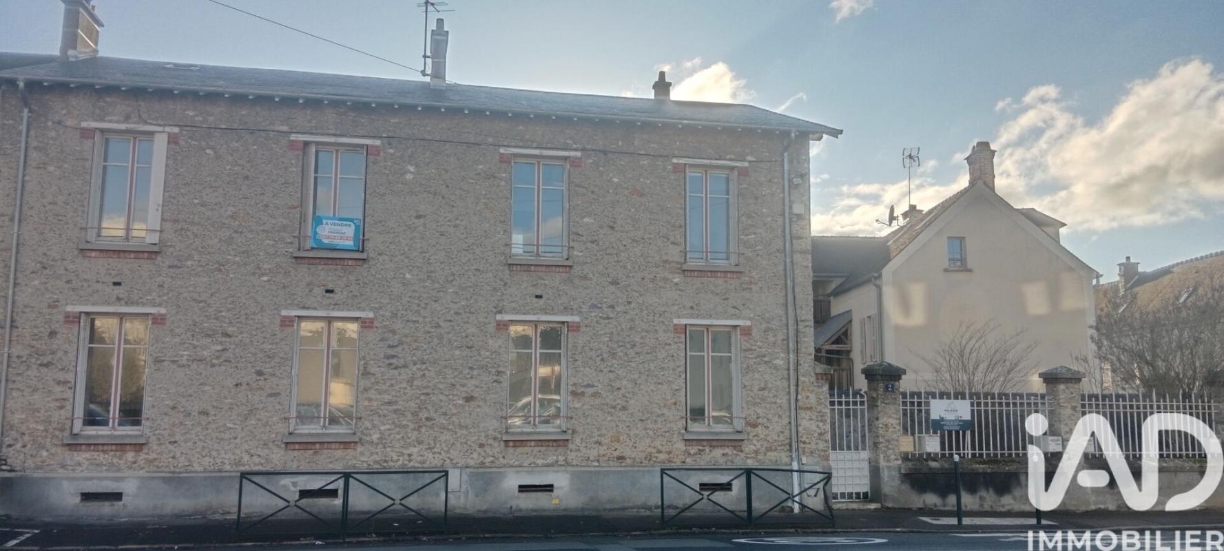 Maison de ville 9 Pièce(s) Rambouillet