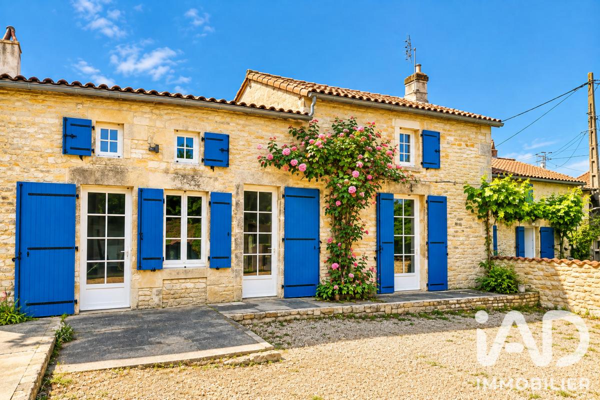 Maison longère 6 Pièce(s) Courcôme