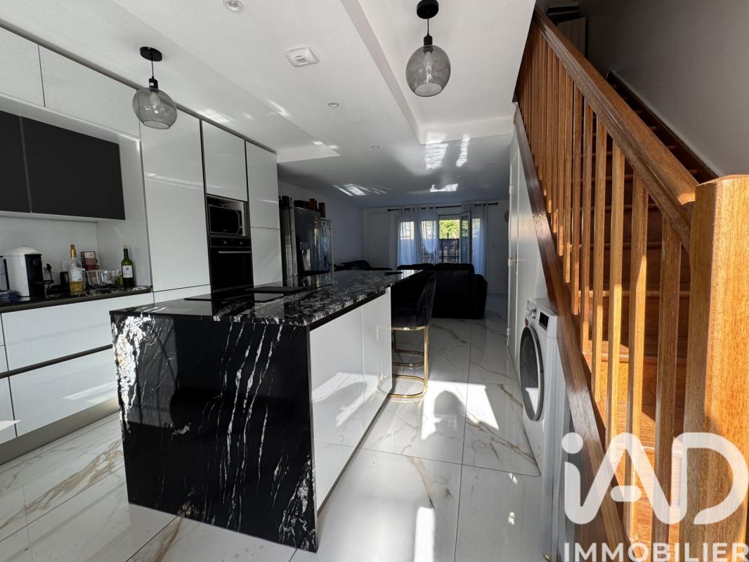 Maison traditionnelle 5 Pièce(s) Maurepas