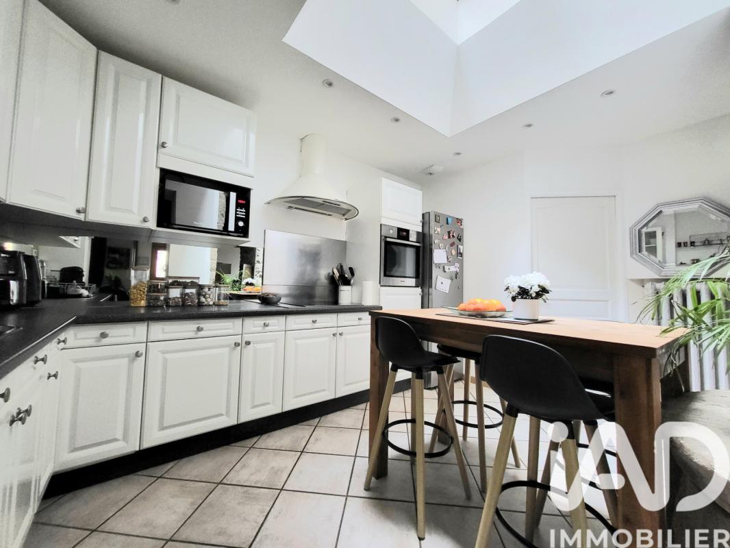 Maison de ville 5 Pièce(s) Saint-Just-Saint-Rambert