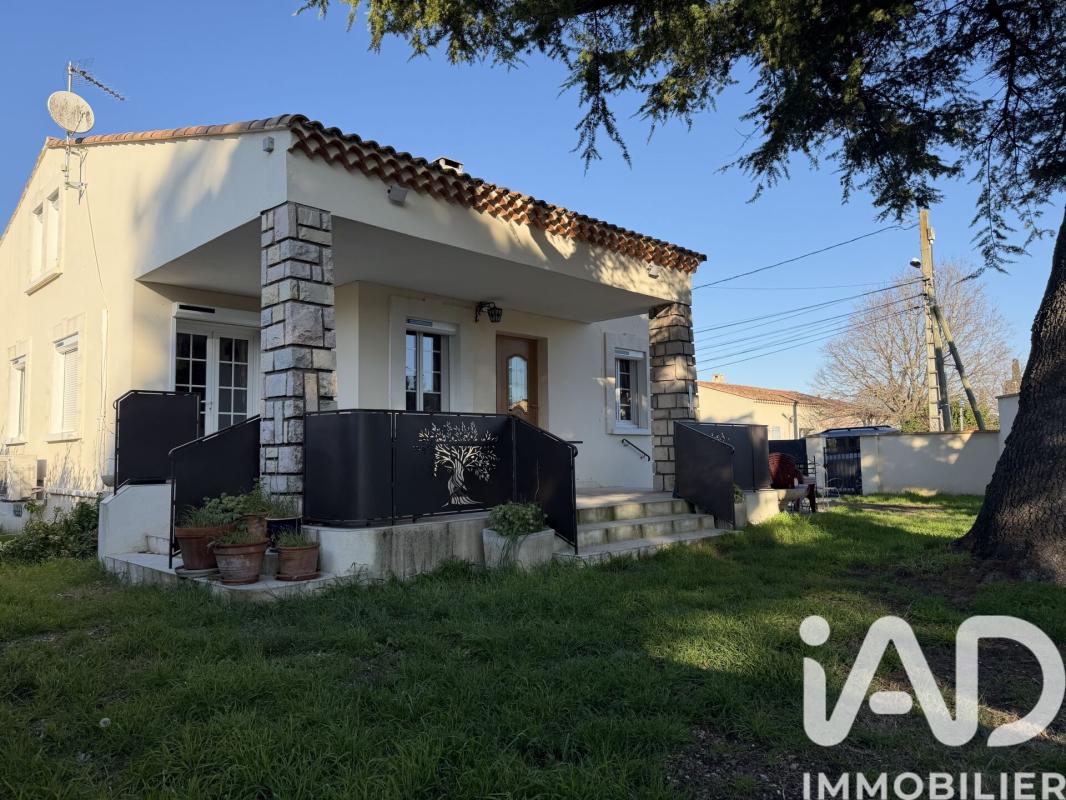 Maison 4 Pièce(s) Saint-Étienne-du-Grès