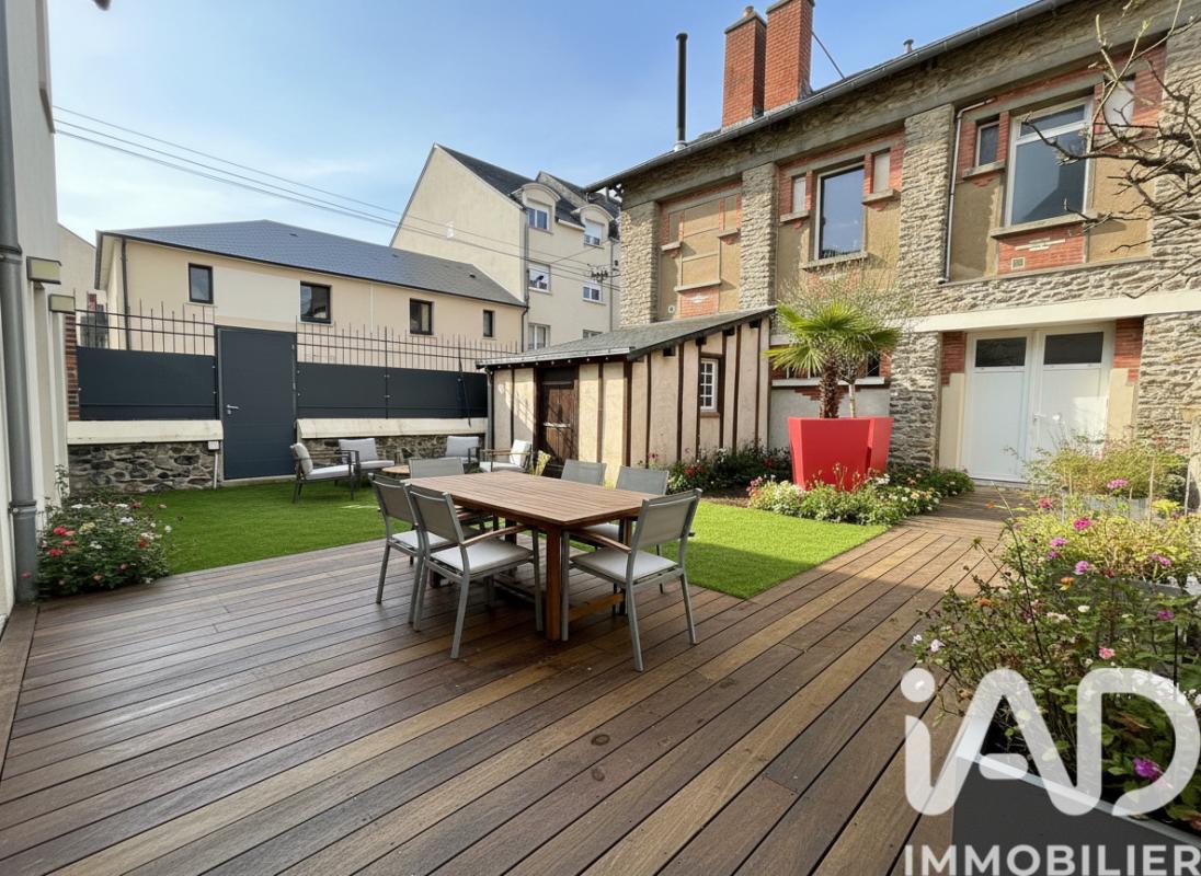 Maison de ville 8 Pièce(s) Laval