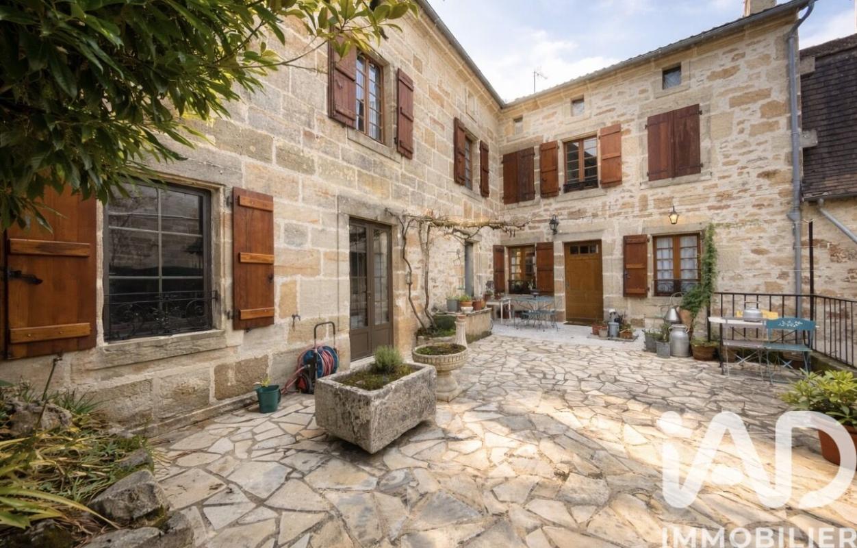 Maison de ville 7 Pièce(s) Lacapelle-Marival