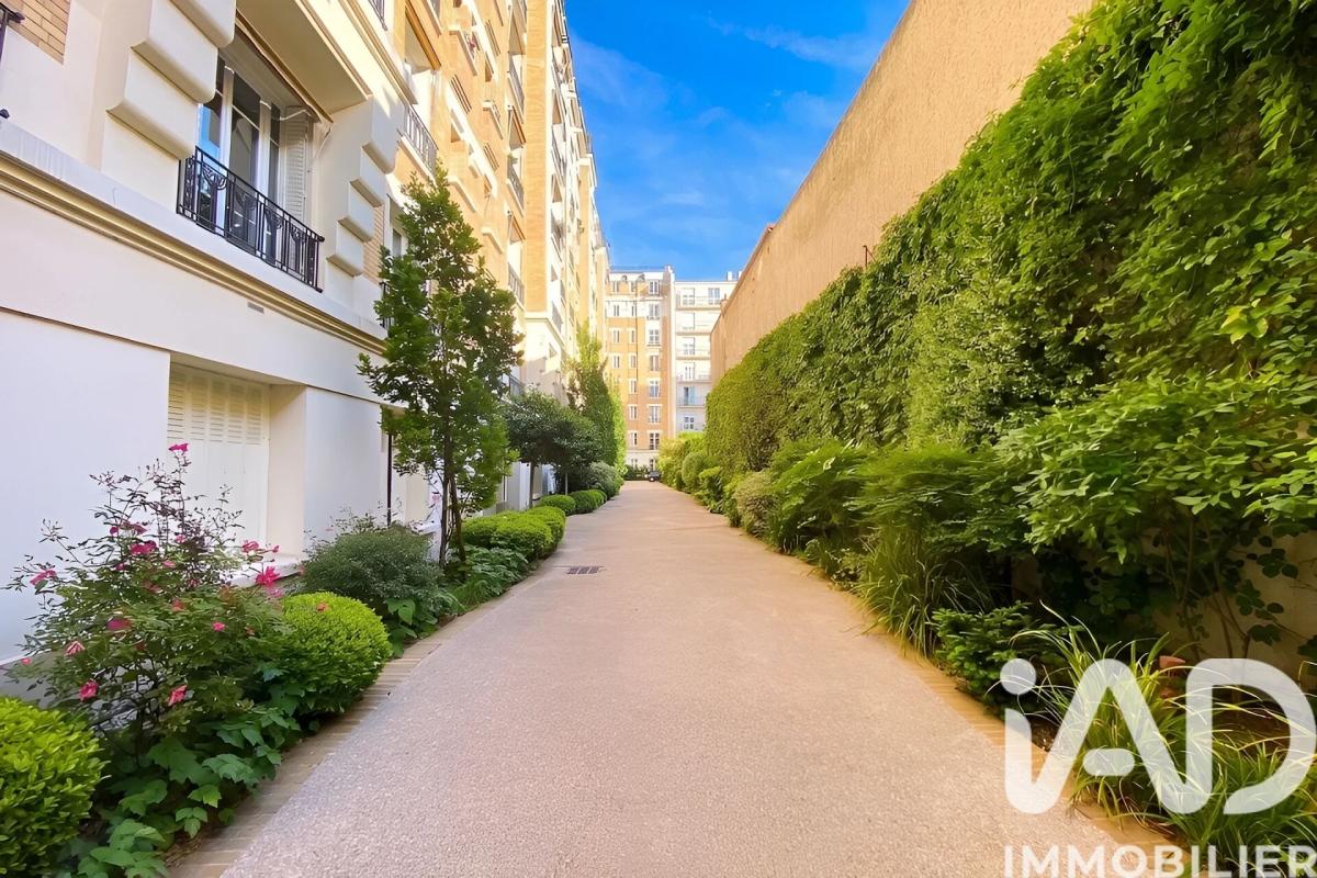 Appartement 3 Pièce(s) Courbevoie