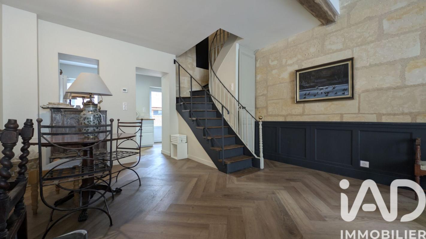 Maison de ville 4 Pièce(s) La Chartre-sur-le-Loir