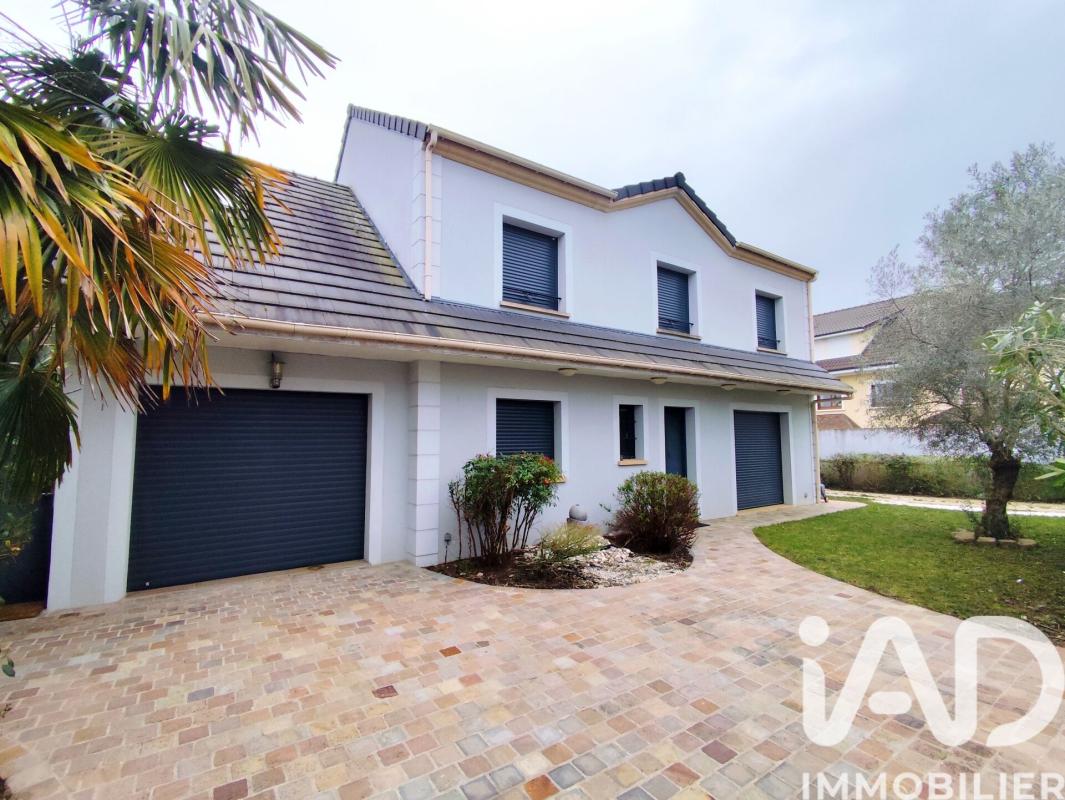 Maison traditionnelle 6 Pièce(s) La Ville-du-Bois